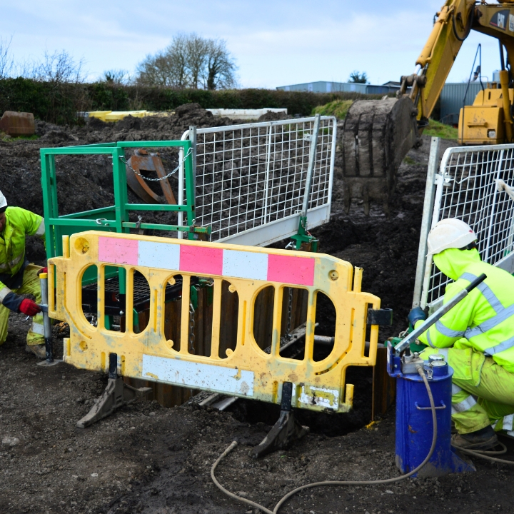 EUSR Category 1 & 2 Combined – Locate Utility Services and Implement Safe Excavating Practices
